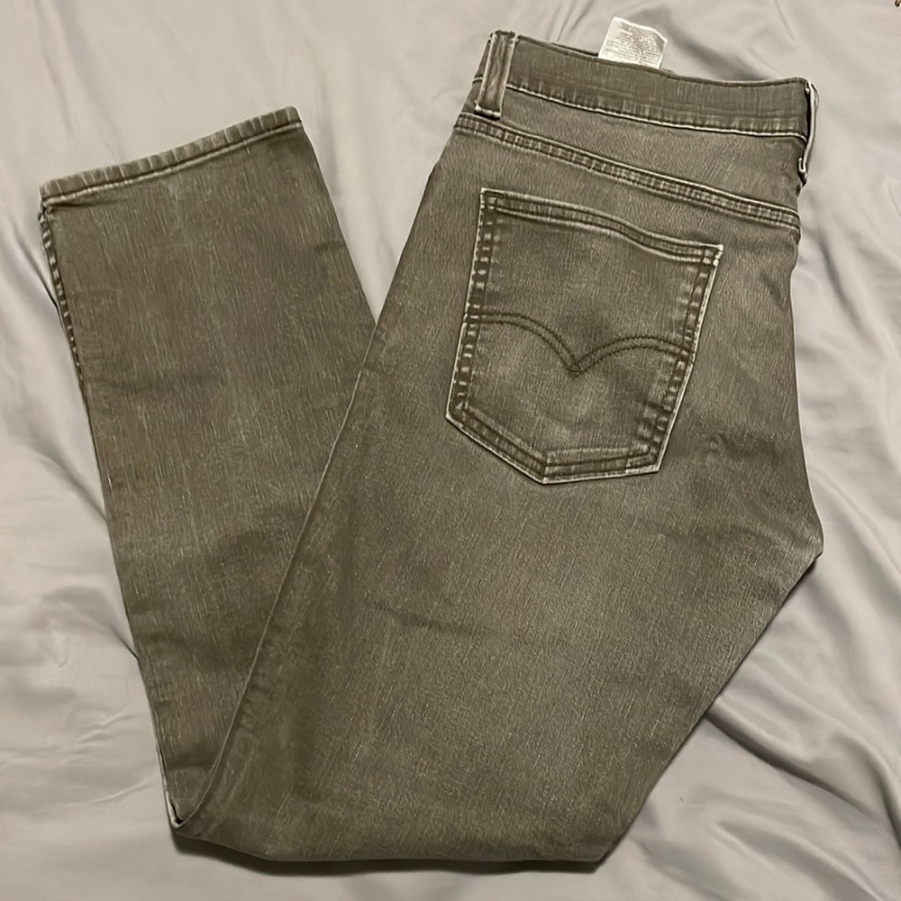 Mens Levis in EUC